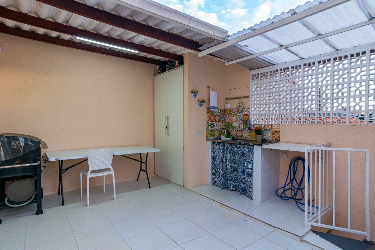 Casa à venda com 3 quartos, 100m² - Foto 24