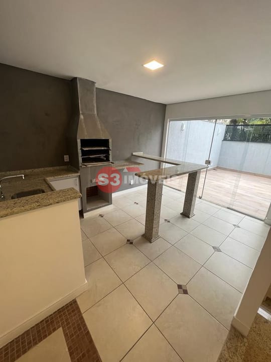 Casa à venda com 3 quartos, 196m² - Foto 4