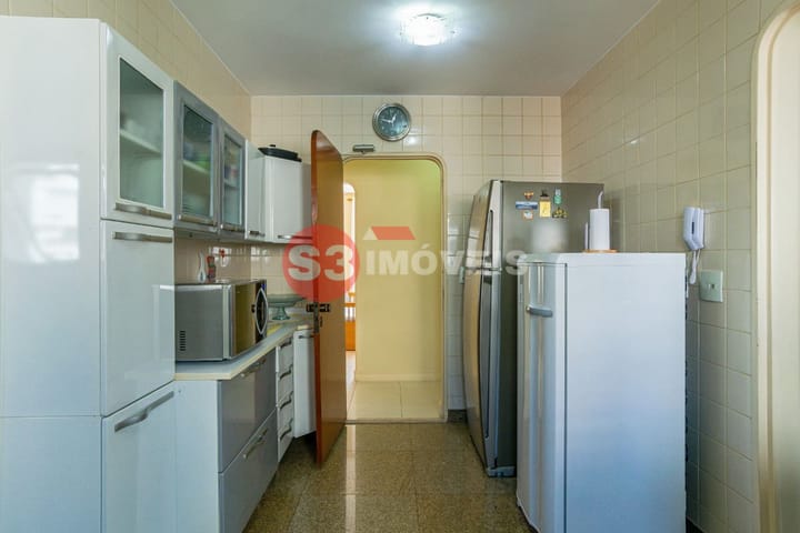 Apartamento à venda com 3 quartos, 177m² - Foto 24