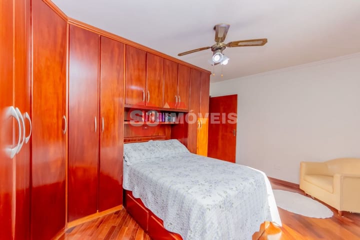 Casa à venda com 3 quartos, 202m² - Foto 11