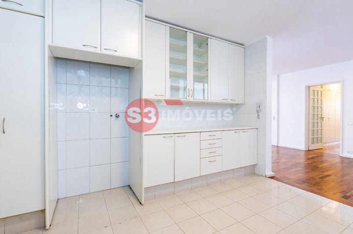 Apartamento à venda com 3 quartos, 170m² - Foto 15