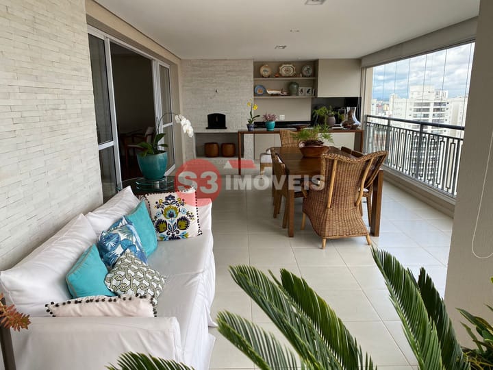 Apartamento à venda com 3 quartos, 213m² - Foto 5