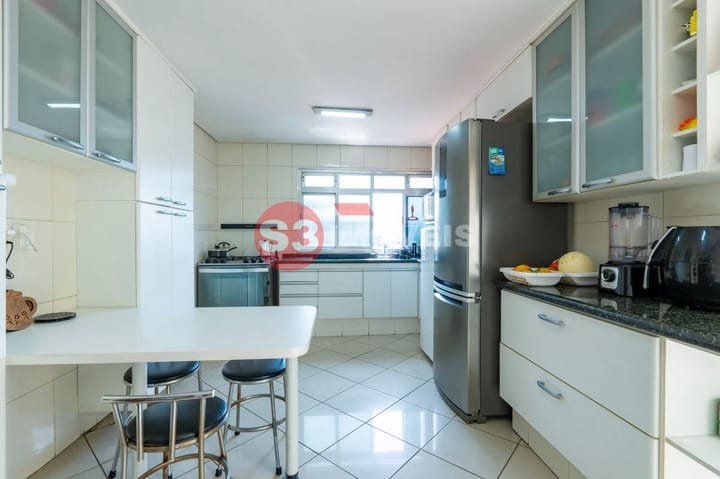 Casa à venda com 3 quartos, 138m² - Foto 13