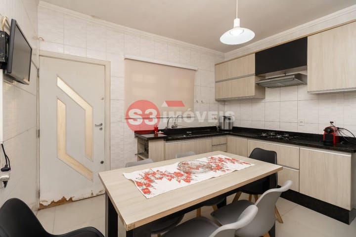 Casa à venda com 3 quartos, 221m² - Foto 6