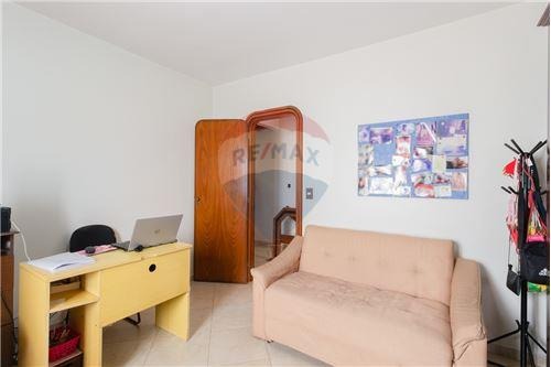 Casa à venda com 3 quartos, 200m² - Foto 10