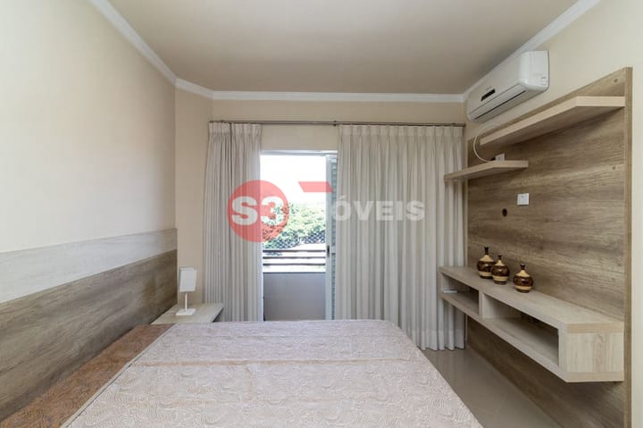 Casa à venda com 3 quartos, 240m² - Foto 17