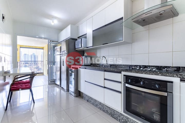 Apartamento à venda com 3 quartos, 140m² - Foto 37