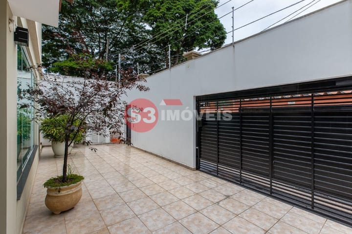 Casa à venda com 3 quartos, 320m² - Foto 42