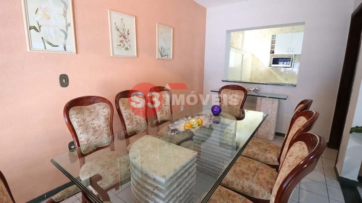 Casa à venda com 3 quartos, 250m² - Foto 9