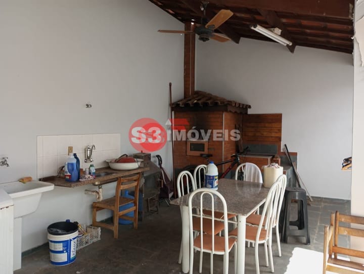 Casa à venda com 2 quartos, 170m² - Foto 26