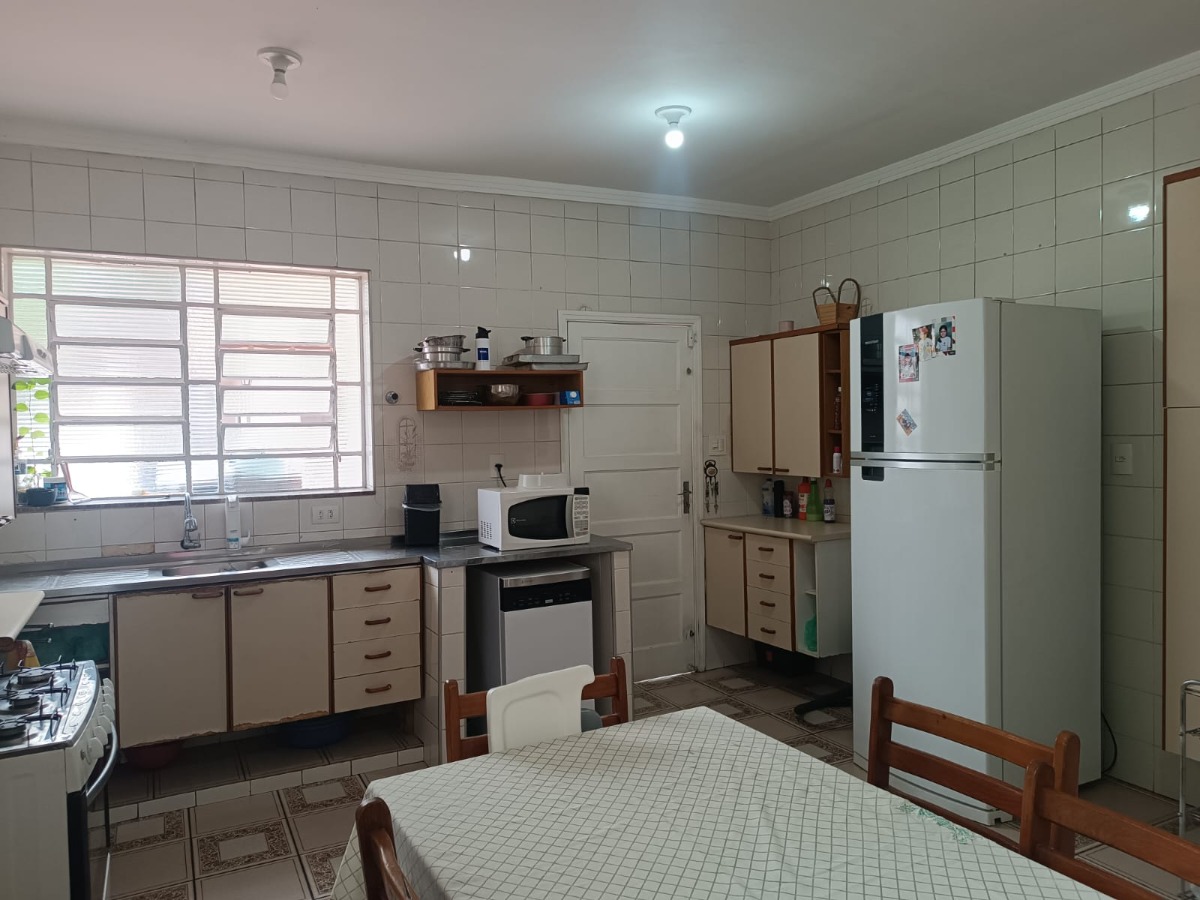 Casa à venda com 3 quartos, 170m² - Foto 12