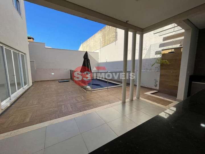 Casa à venda e aluguel com 3 quartos, 278m² - Foto 9