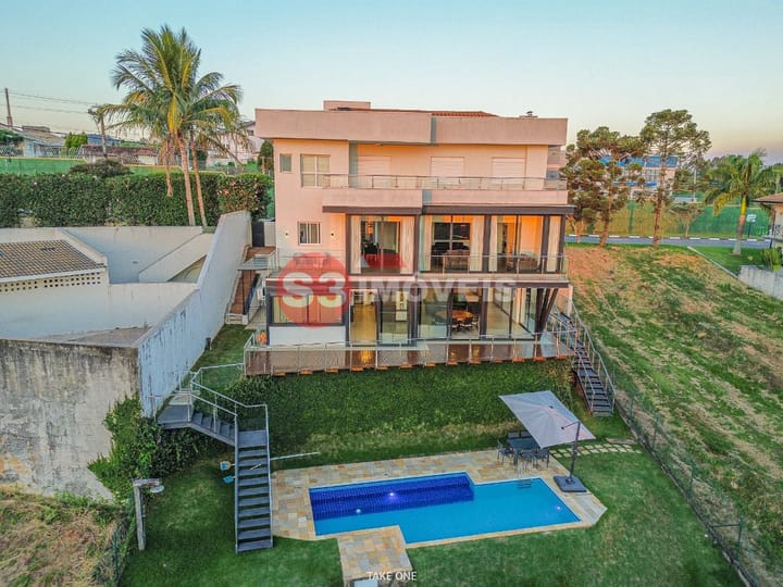 Casa de Condomínio à venda com 4 quartos, 544m² - Foto 2