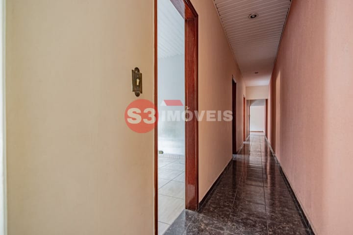 Casa à venda com 4 quartos, 200m² - Foto 18