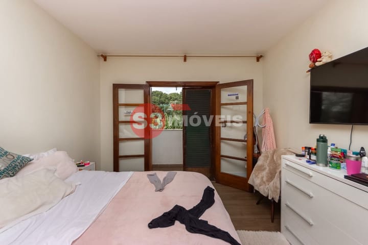 Casa à venda com 3 quartos, 700m² - Foto 25