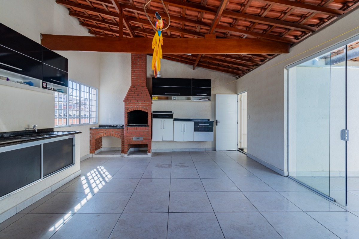 Casa à venda com 3 quartos, 250m² - Foto 16