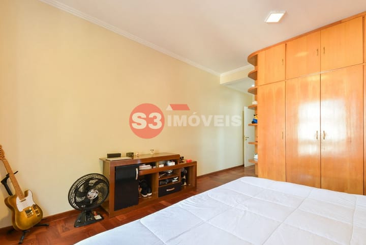 Casa à venda com 4 quartos, 450m² - Foto 33