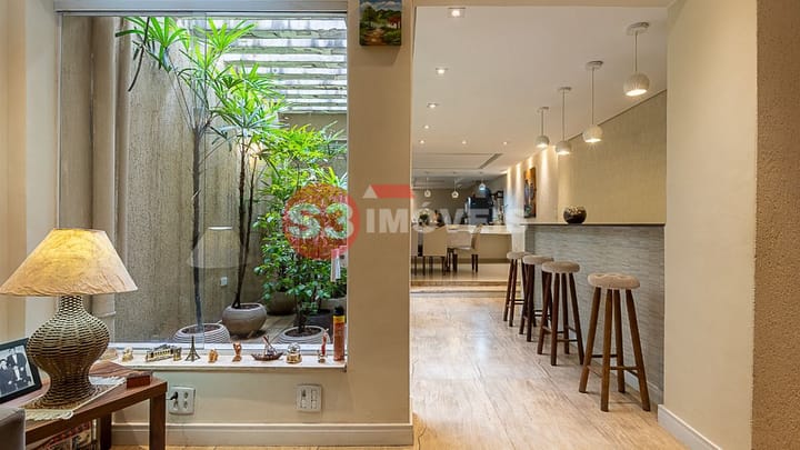 Casa à venda com 4 quartos, 300m² - Foto 18