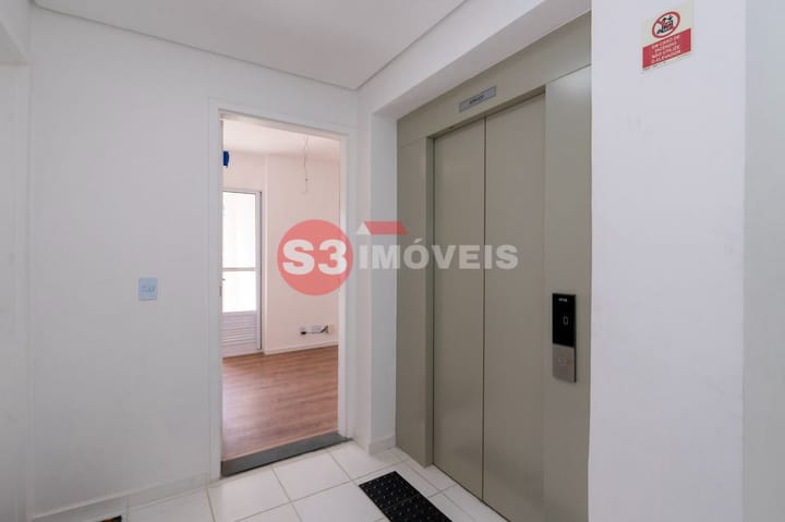 Apartamento à venda com 2 quartos, 30m² - Foto 42