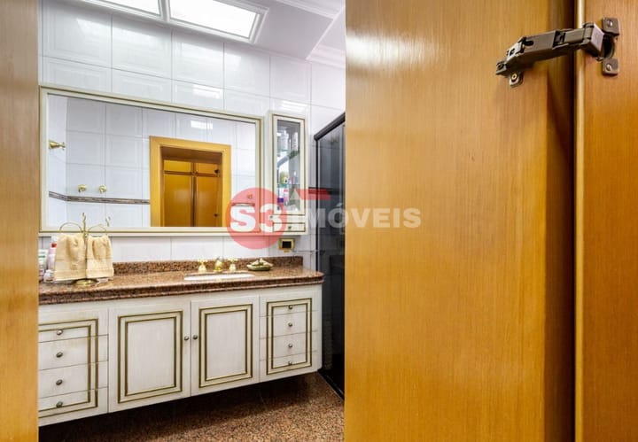 Apartamento à venda com 3 quartos, 182m² - Foto 31