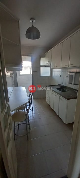 Apartamento à venda com 2 quartos, 62m² - Foto 2