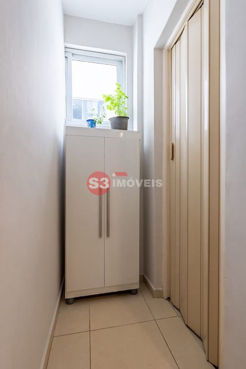 Apartamento à venda com 2 quartos, 76m² - Foto 28