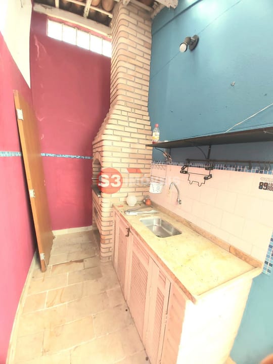 Casa à venda com 2 quartos, 60m² - Foto 8