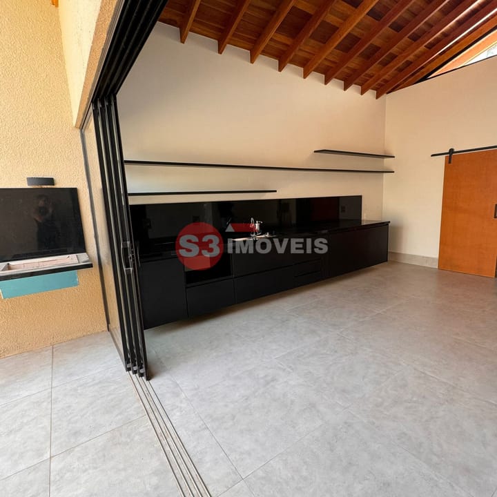 Casa à venda e aluguel com 2 quartos, 140m² - Foto 6