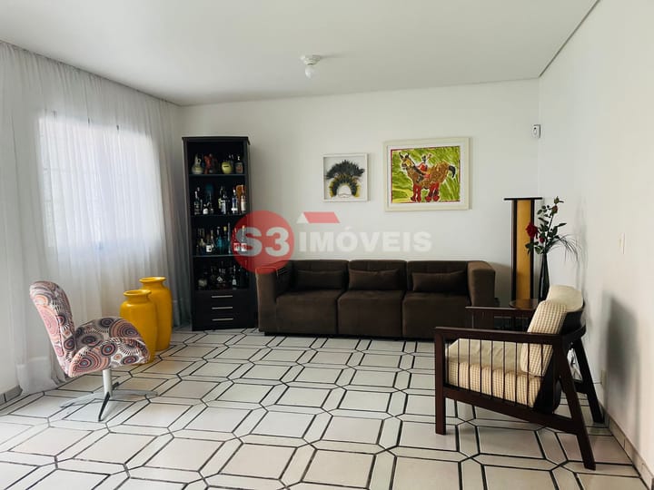 Casa à venda com 4 quartos, 350m² - Foto 14