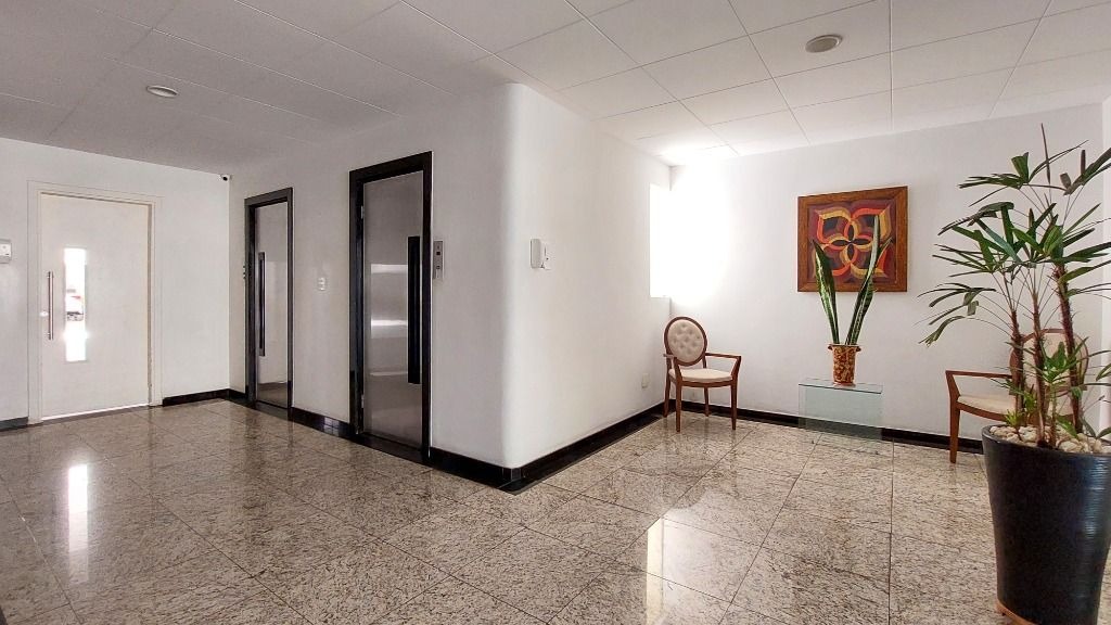 Apartamento à venda com 3 quartos, 110m² - Foto 14