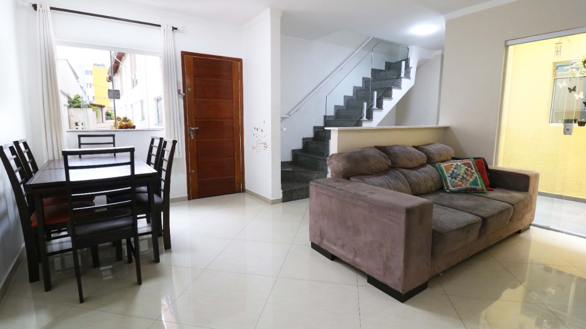 Casa de Condomínio à venda com 3 quartos, 94m² - Foto 1