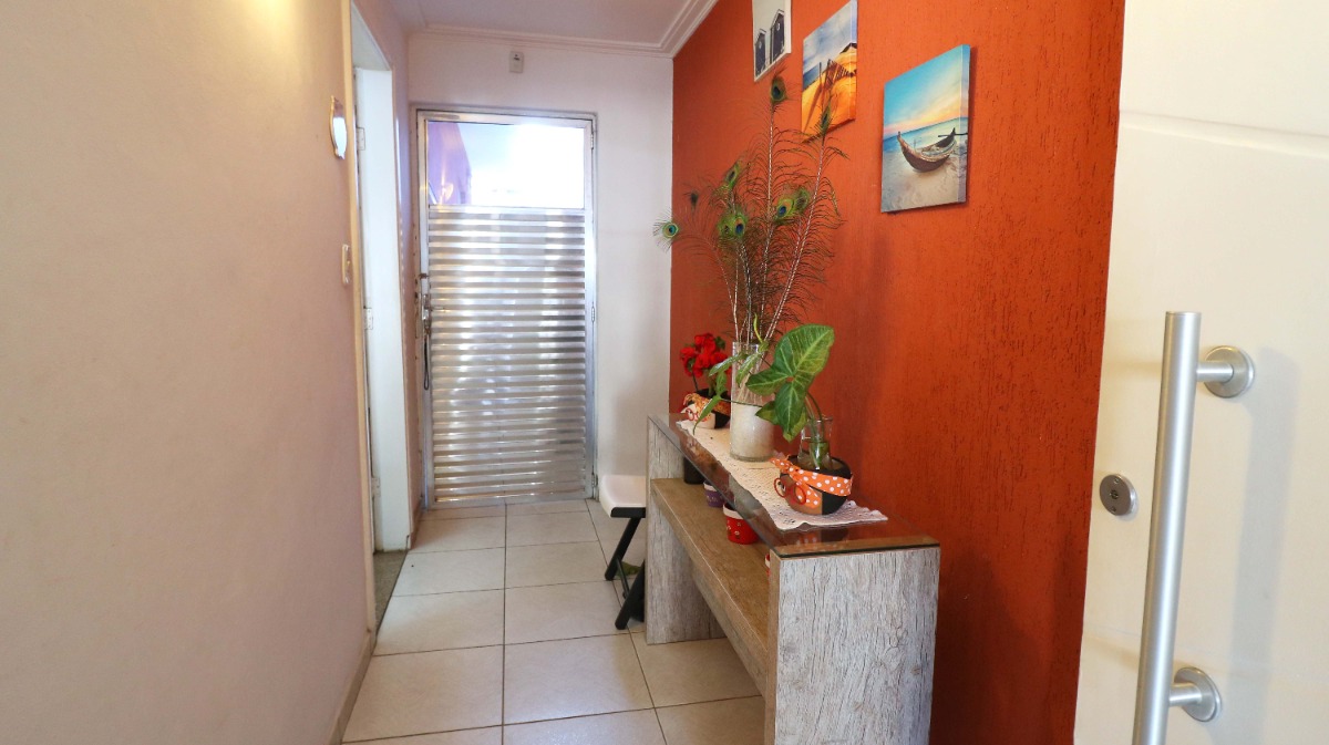 Casa à venda com 3 quartos, 179m² - Foto 5