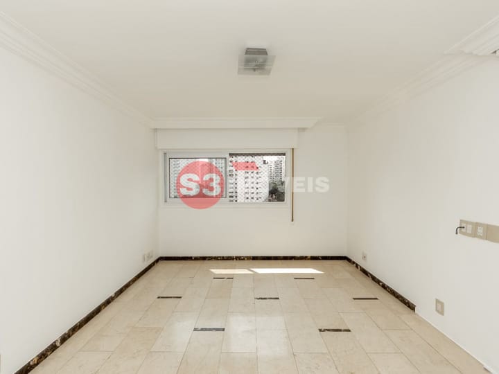 Apartamento à venda com 3 quartos, 190m² - Foto 7