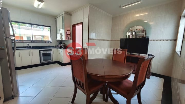 Casa à venda com 3 quartos, 294m² - Foto 14