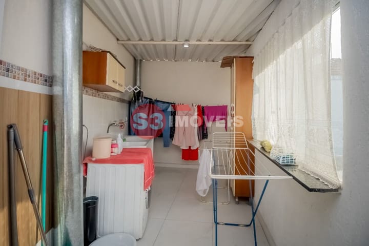 Casa à venda com 3 quartos, 200m² - Foto 31