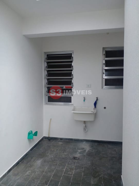 Casa à venda com 3 quartos, 212m² - Foto 8