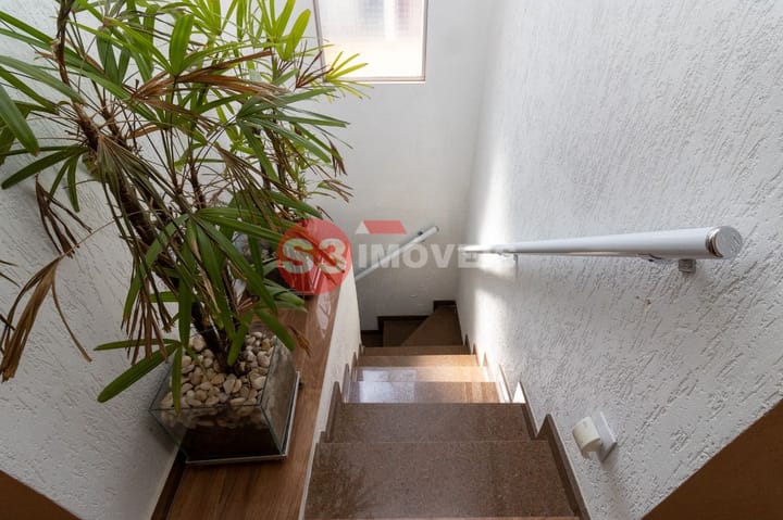 Casa à venda com 3 quartos, 125m² - Foto 13