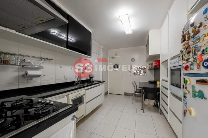 Apartamento à venda com 3 quartos, 136m² - Foto 37