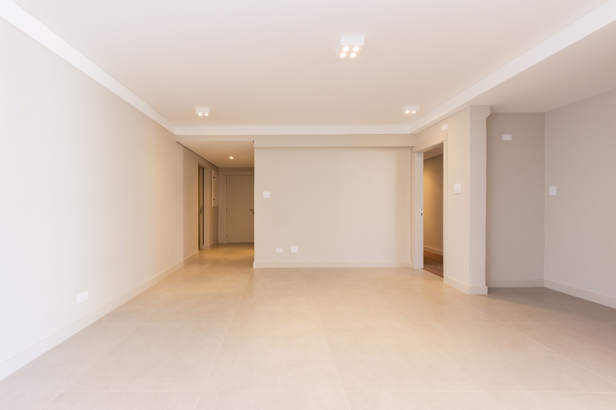 Apartamento à venda com 4 quartos, 212m² - Foto 5