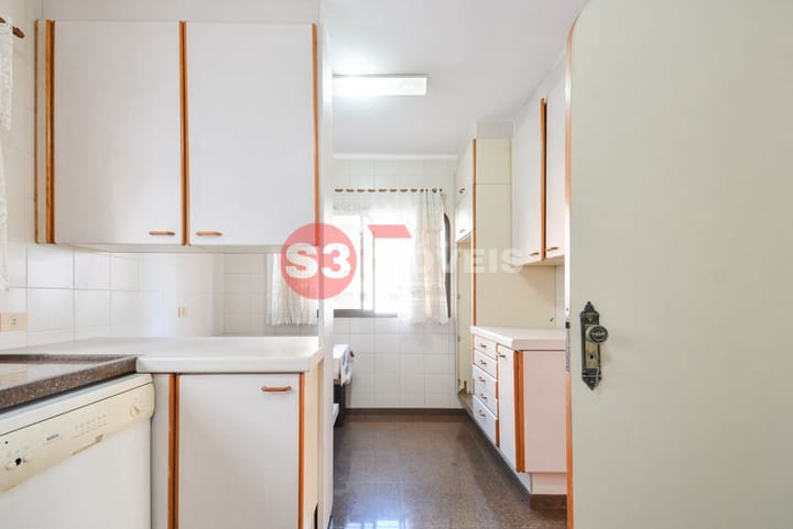 Apartamento à venda com 4 quartos, 175m² - Foto 32