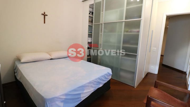 Apartamento à venda com 4 quartos, 227m² - Foto 35