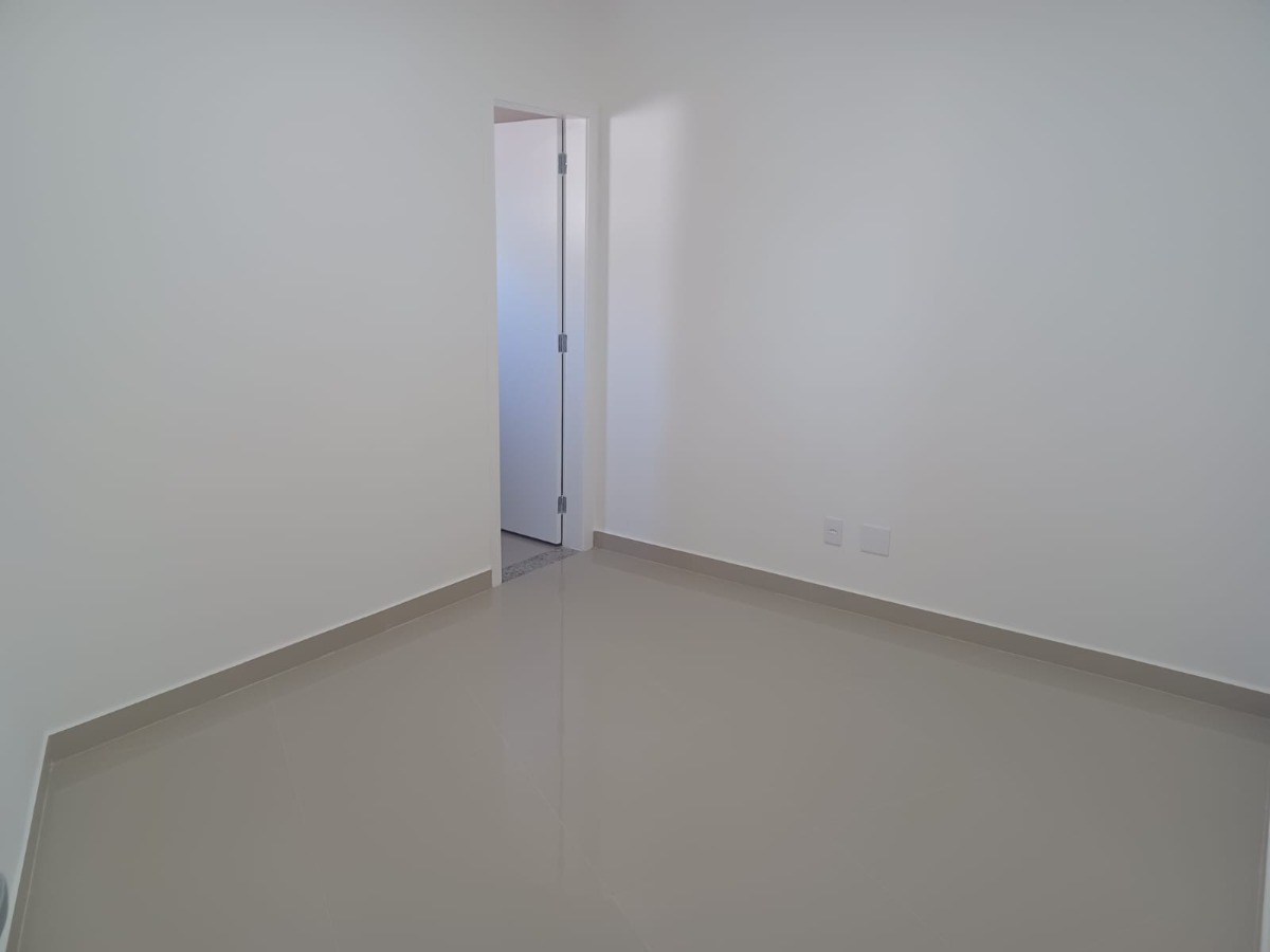 Casa à venda com 3 quartos, 118m² - Foto 6