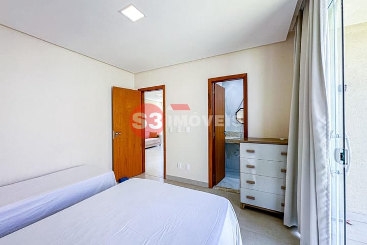 Casa de Condomínio à venda com 4 quartos, 330m² - Foto 14