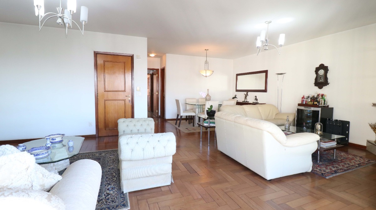 Apartamento à venda com 4 quartos, 226m² - Foto 14