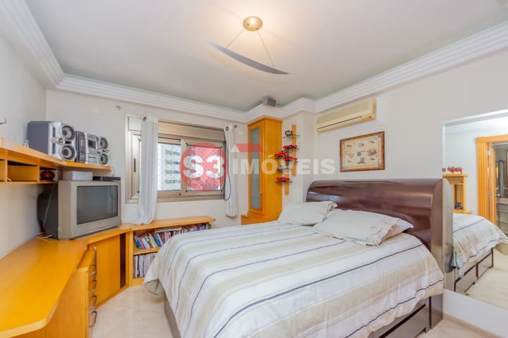 Apartamento à venda com 4 quartos, 228m² - Foto 16