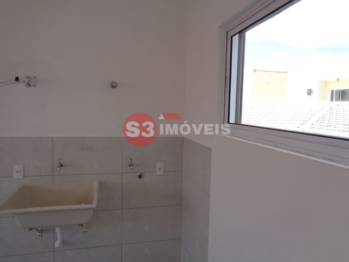 Casa à venda com 6 quartos, 250m² - Foto 32