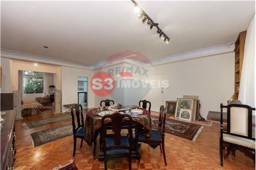 Apartamento à venda com 3 quartos, 180m² - Foto 6