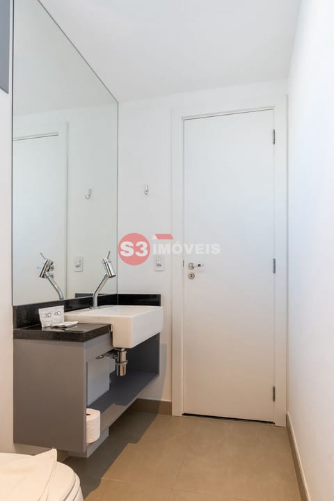 Apartamento à venda com 1 quarto, 28m² - Foto 18