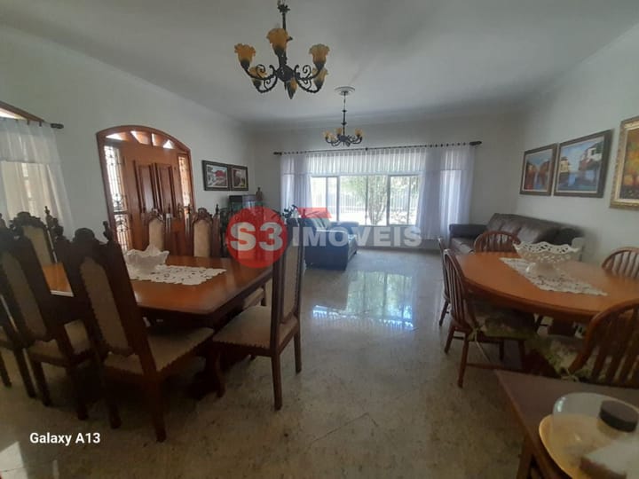 Casa à venda com 5 quartos, 219m² - Foto 16