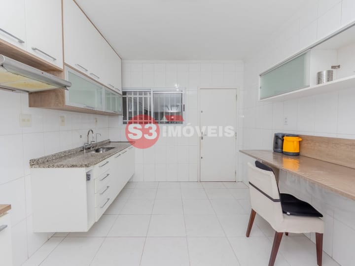 Casa à venda com 3 quartos, 180m² - Foto 18